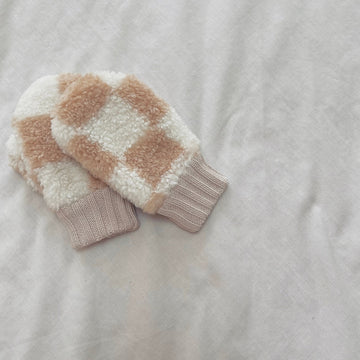 Teddy Mittens | Checked