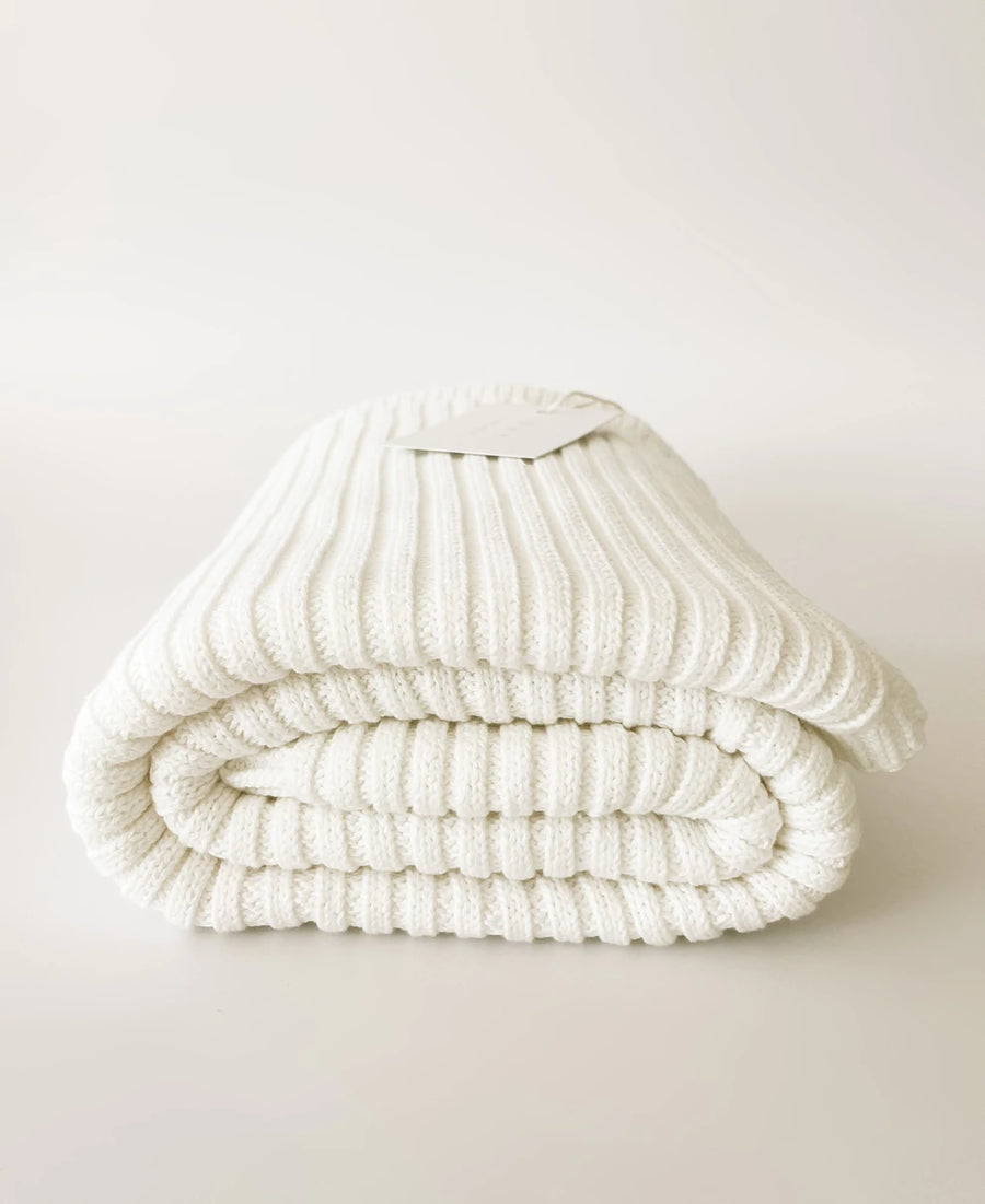 Powder Ribbed Knit Blanket